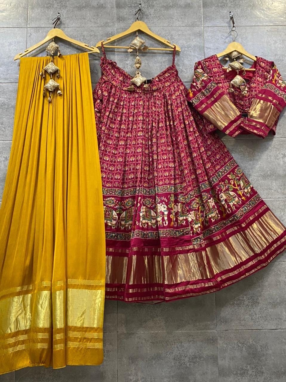 Water Gold lehenga side hangings online, Mirror Work - Set of 2 | Buy  Online | Inhika.com